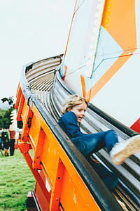 photo of child sliding thumbnail