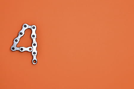 Illustration of Gray Metal Chain in 4 Digit Form thumbnail