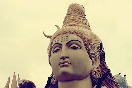 closeup of Lord Shiva statue thumbnail
