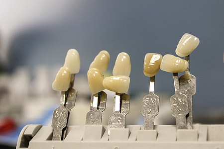 closeup photography of gray nae beige machine thumbnail