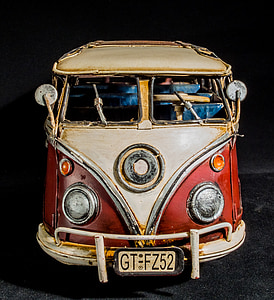 white and black Volkswagen van artwork thumbnail