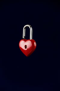 red and silver-colored heart padlock thumbnail