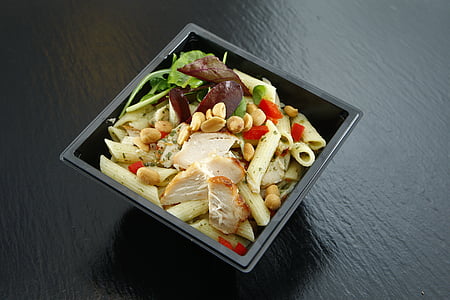 macaroni with nuts and herbs thumbnail