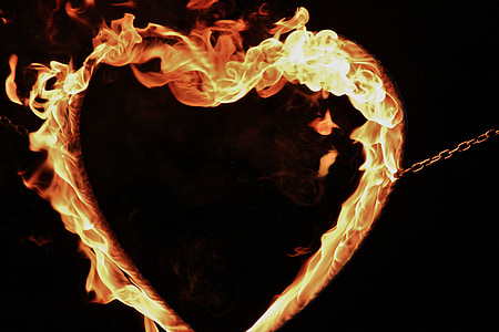 heart-shape fire ring wallpaper thumbnail