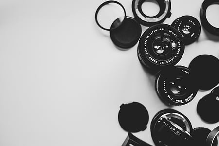 black camera lenses thumbnail