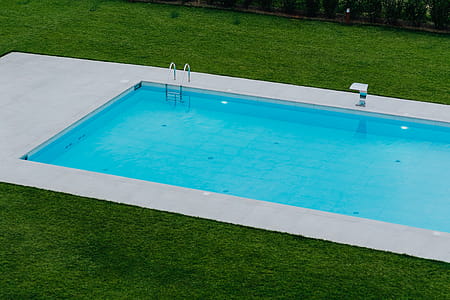 Modern swimming pool thumbnail