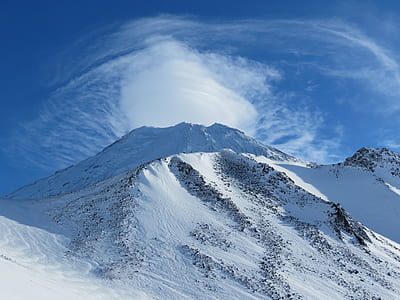 snow mountain during daylight thumbnail