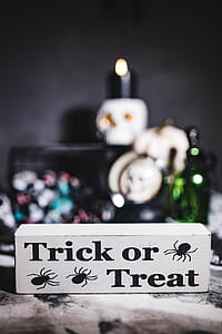 Halloween Decorations thumbnail