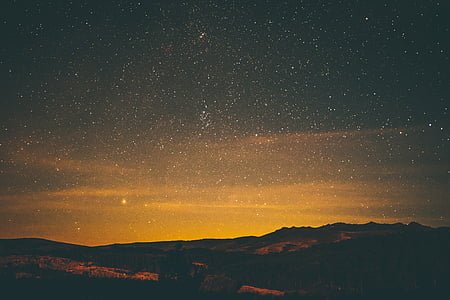 mountain under starry night thumbnail