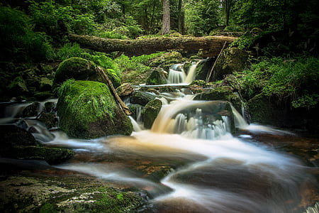 running water photo thumbnail