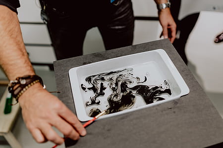 Ebru - The art of painting on the water thumbnail
