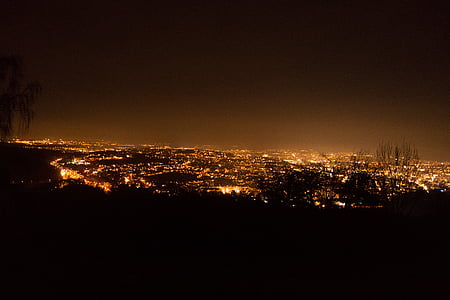 aerial view photography of city thumbnail