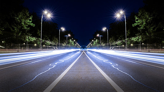 gray street lights thumbnail