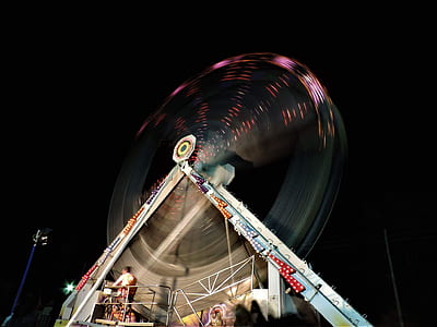 time lapse photo of Ferris wheel thumbnail