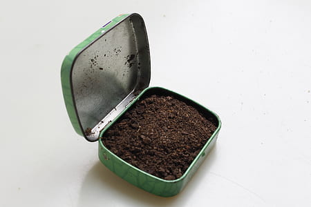 green and gray case thumbnail