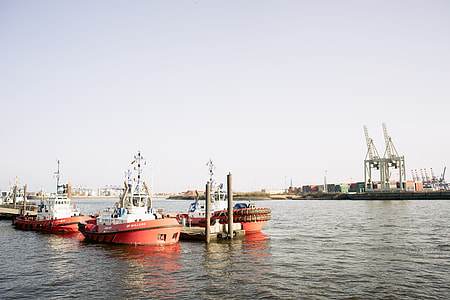 Hamburg Harbour tugboats thumbnail