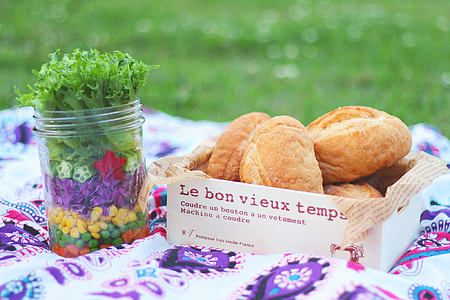 Le bon viex temps bread in box thumbnail