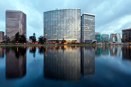 high-rise building cityscape thumbnail