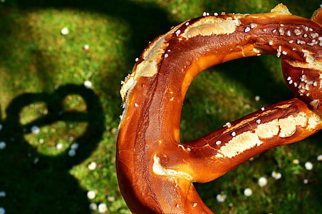portrait photo of chocolate knot thumbnail