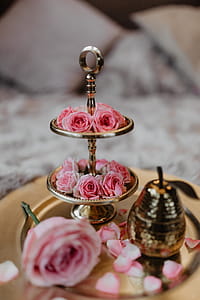 A tray of pink roses thumbnail