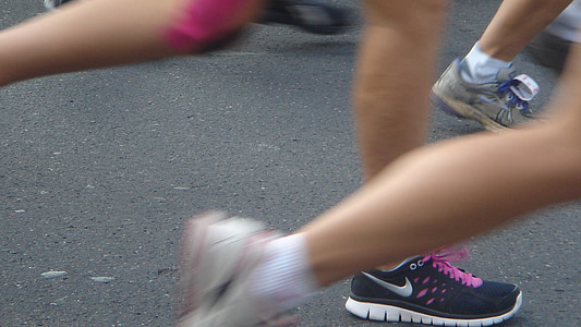 people running on asphalt road thumbnail