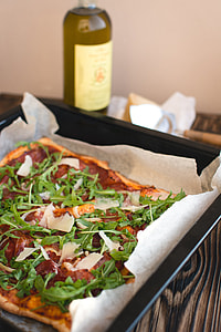 Homemade pizza thumbnail