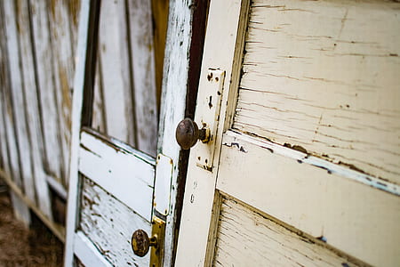 white wooden door thumbnail