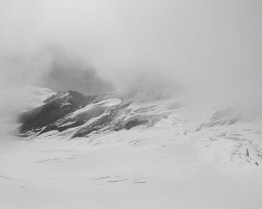 mountain covering snow thumbnail