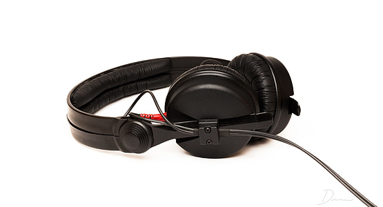 person showing black headphone thumbnail