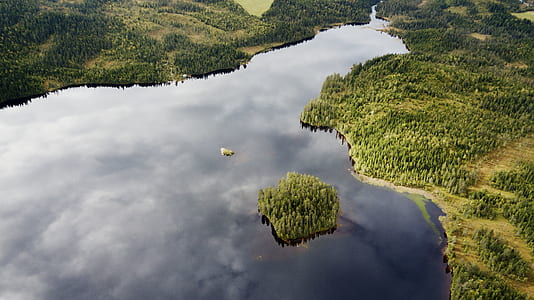 bird's eye view of body of water thumbnail