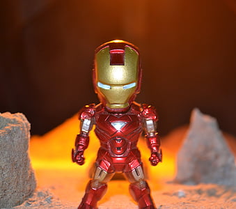Iron Man bobblehead figure shallow focus photography thumbnail