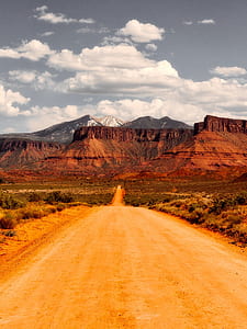 landscape photography of mountain thumbnail