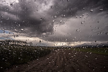 photo of glass with water droplets thumbnail