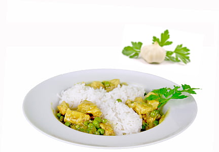 cooked rise with cooked meat in bowl thumbnail
