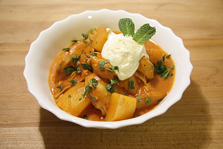 meat curry with yoghurt thumbnail