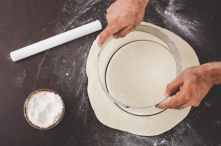 person holding dough cutter thumbnail