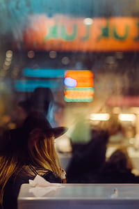 woman wearing black hat thumbnail