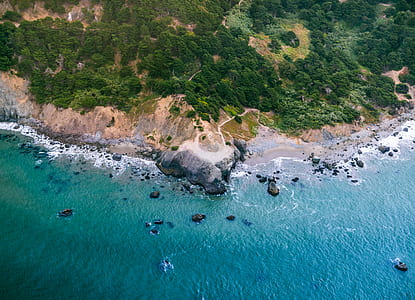 island with rocky shore thumbnail