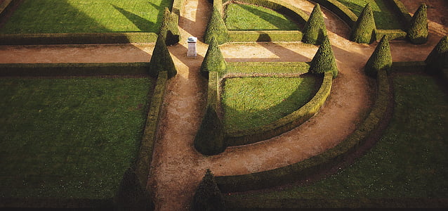 maze garden thumbnail