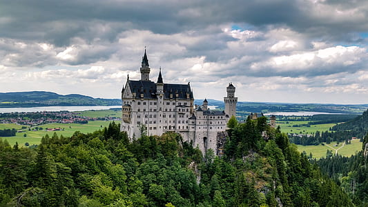 white castle during daytime thumbnail