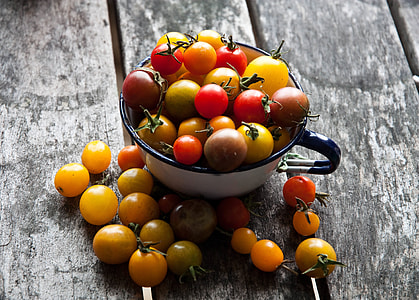 Cherry tomatoes thumbnail