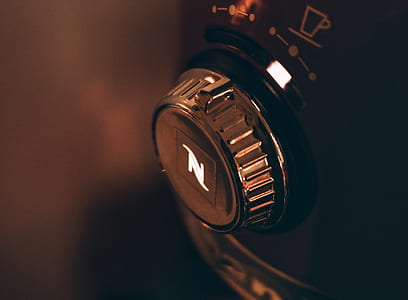 close up photo of black headphones thumbnail