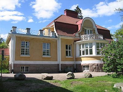 Villa Junghans in Kauniainen, Finland thumbnail
