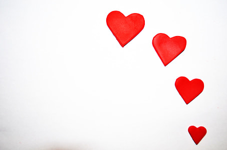 four red heart digital wallppaer thumbnail