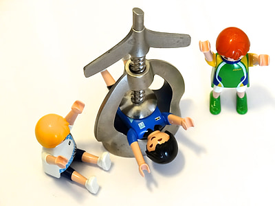 three mini figures thumbnail