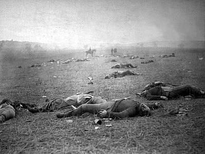 Union dead on the battlefield at Gettysburg, American Civil War thumbnail