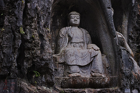 photography of Buddha statue thumbnail