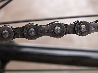 gray bicycle chain close-up photography thumbnail