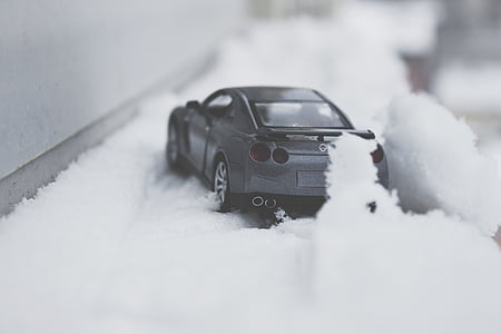 toy car on snow thumbnail