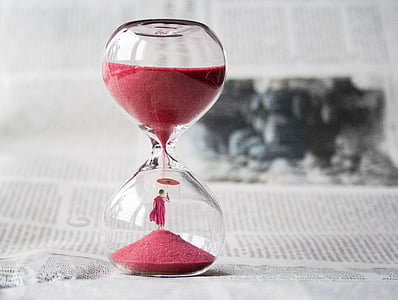 photo of red sand glass hour thumbnail
